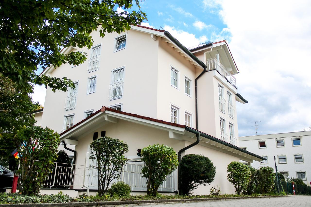 Boutique Hotel Beckenlehner Unterhaching Exterior foto