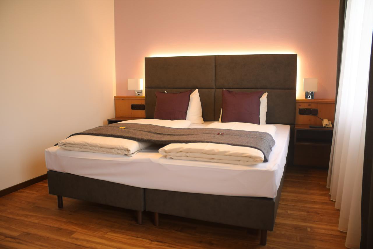 Boutique Hotel Beckenlehner Unterhaching Exterior foto