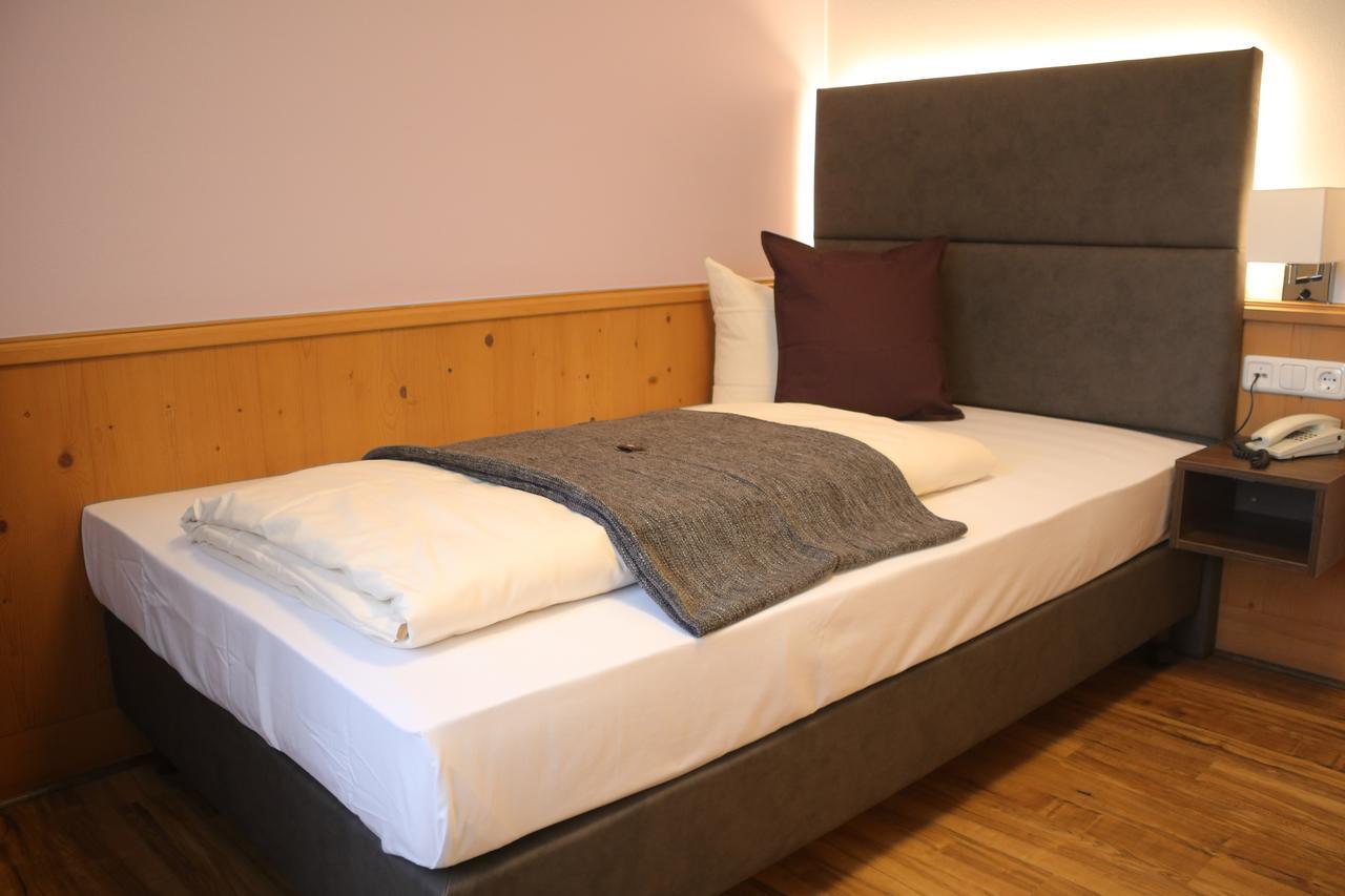 Boutique Hotel Beckenlehner Unterhaching Exterior foto