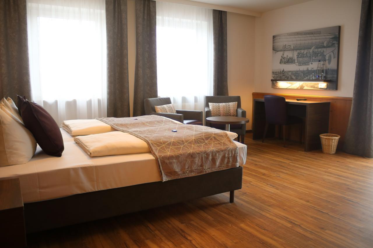 Boutique Hotel Beckenlehner Unterhaching Exterior foto